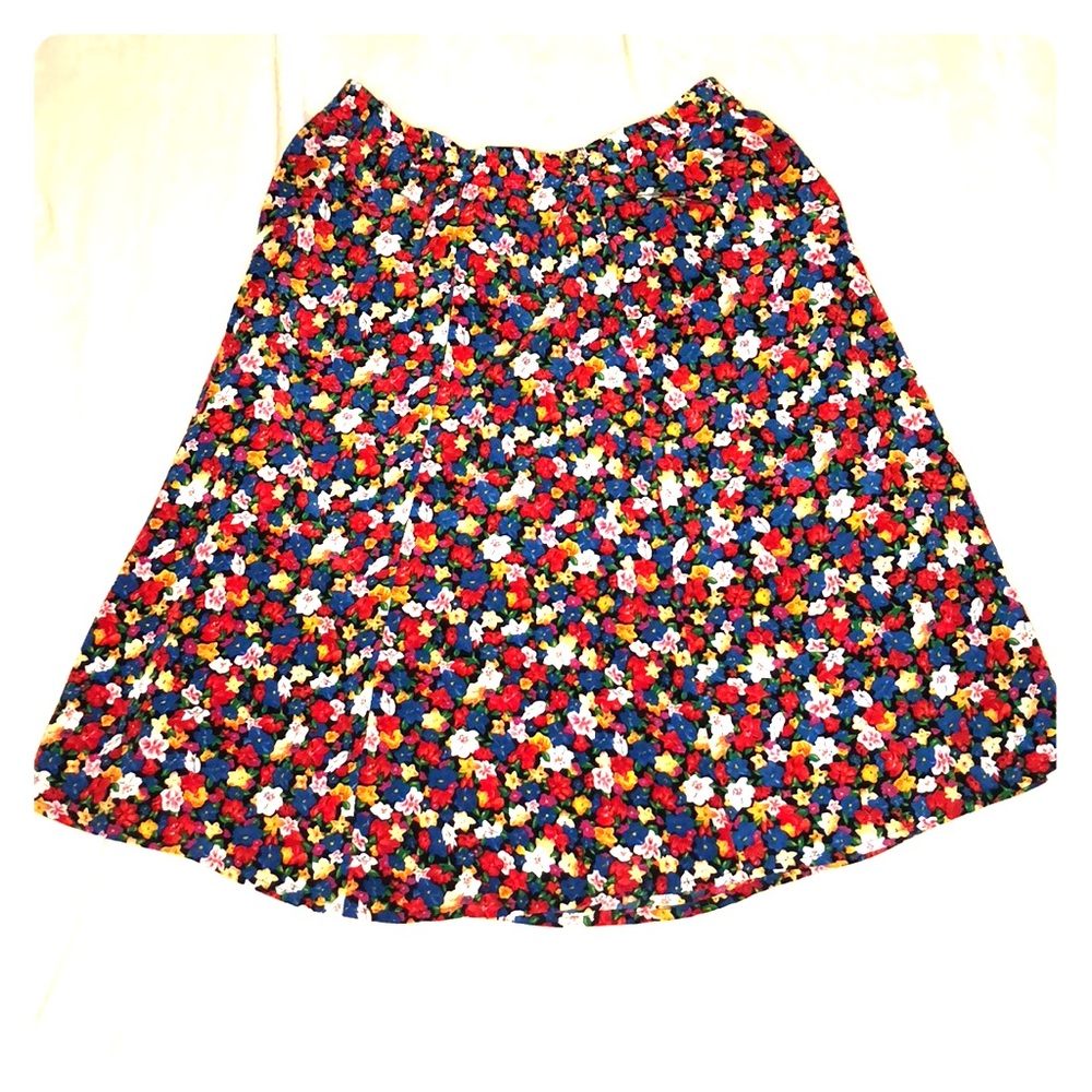 Liz Claiborne Floral skirt ✨pockets ✨ belt loops